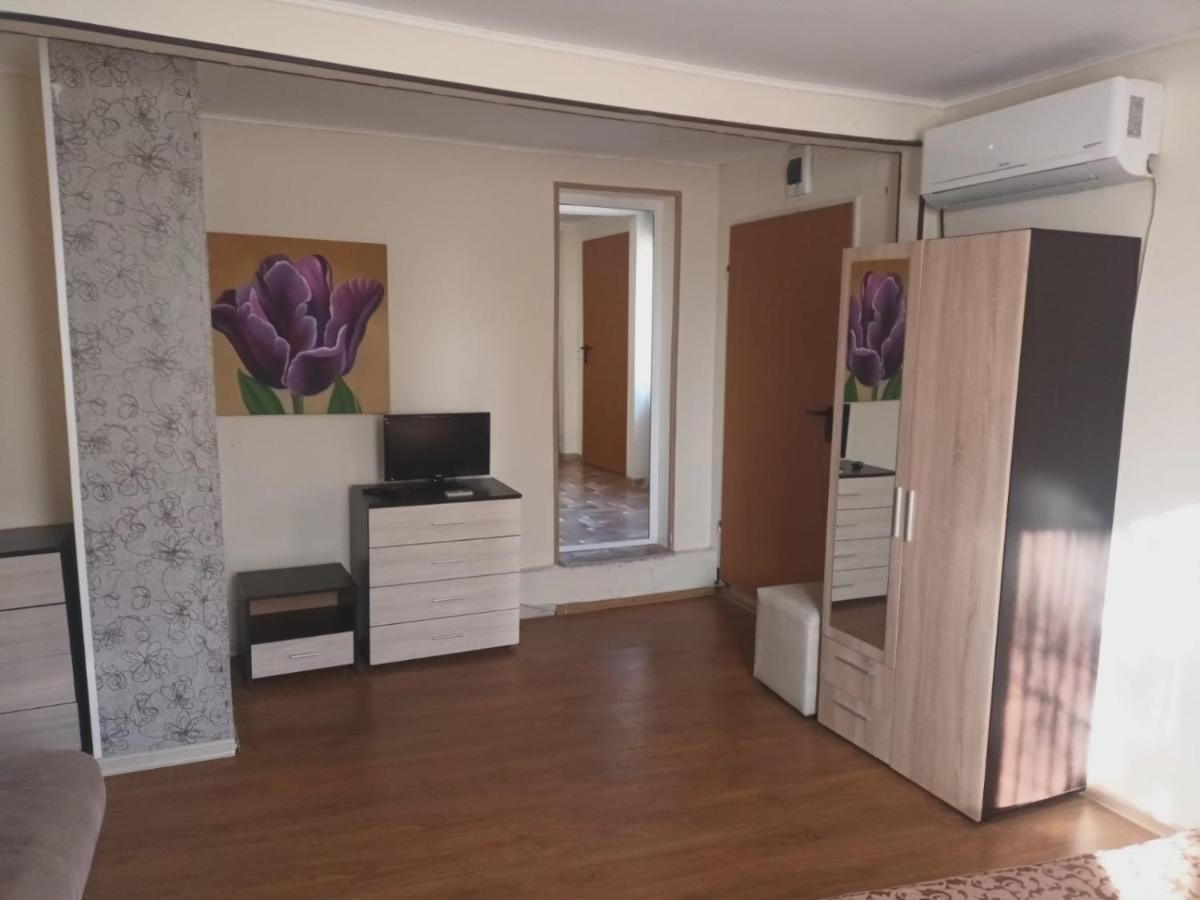 Danita Apartments & Diva Restaurant Bbq&Pool Bar Varna Exterior foto